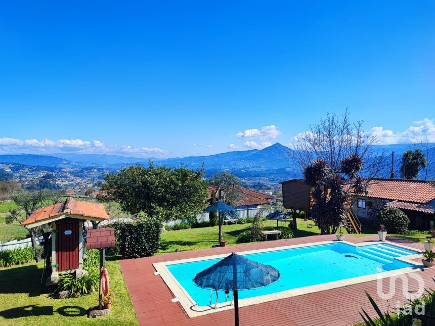 Moradia T2 em Arnóia de 144 m²