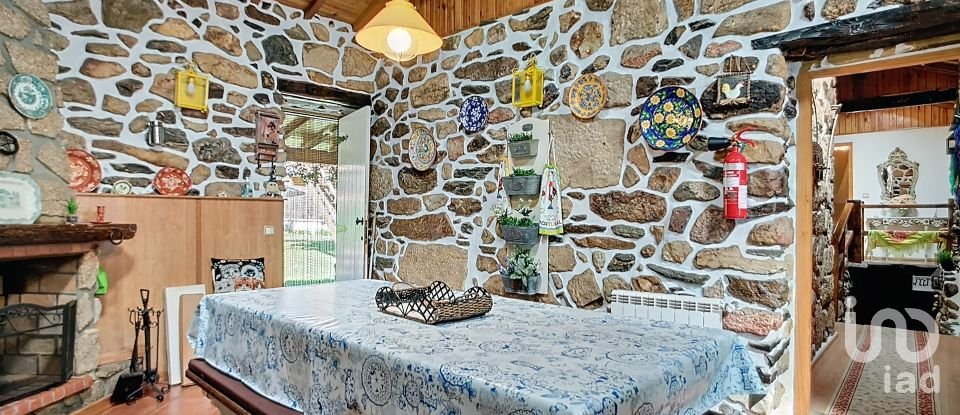 Moradia T2 em Arnóia de 144 m²