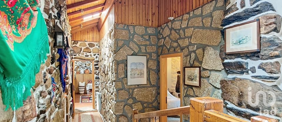 Moradia T2 em Arnóia de 144 m²