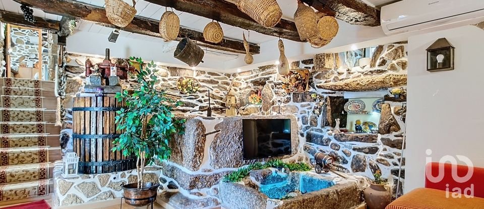 Moradia T2 em Arnóia de 144 m²