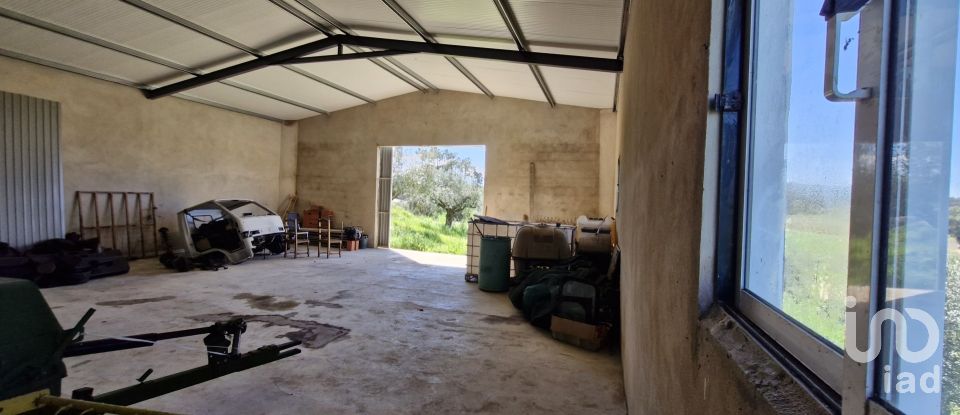 Terrain à Fráguas de 12 240 m²