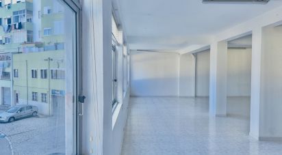 Boutique/Local commercial à Amora de 246 m²