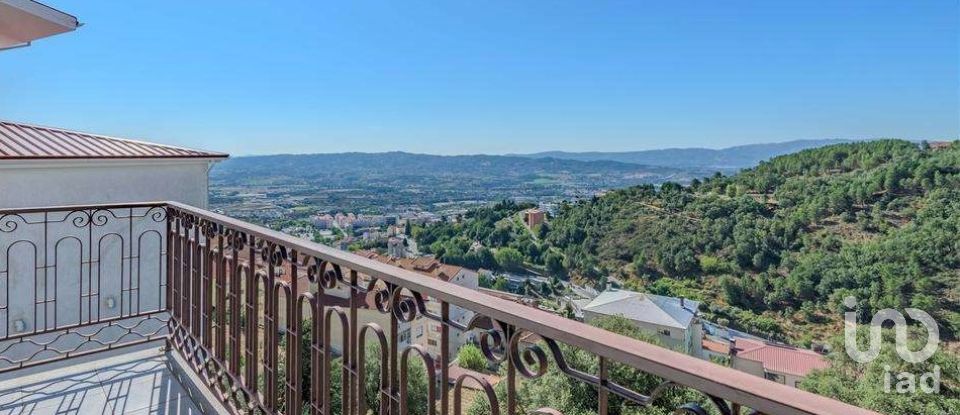 Prédio em Covilhã e Canhoso de 688 m²