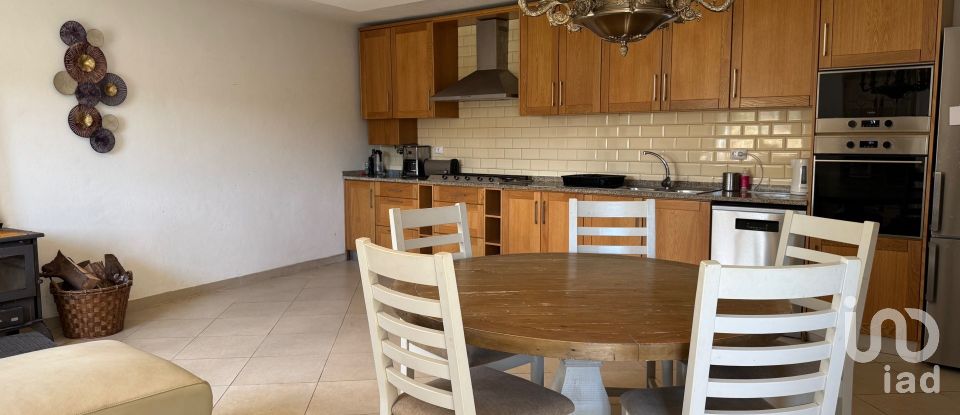 House T4 in Vila Facaia of 479 m²