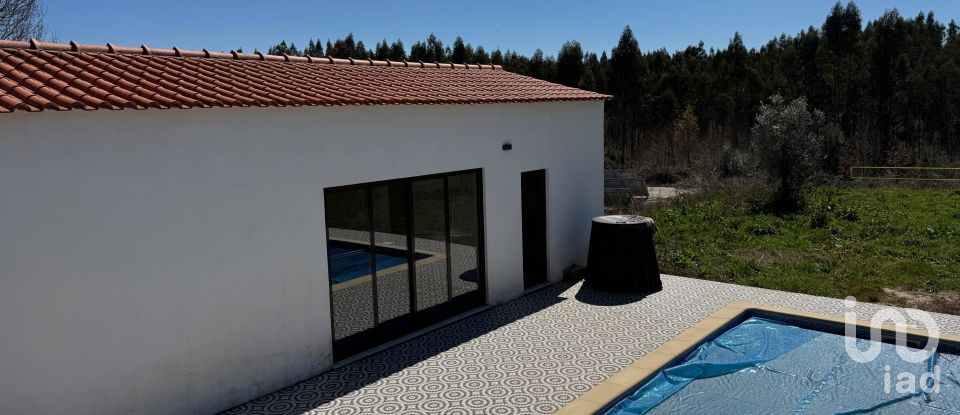 House T4 in Vila Facaia of 479 m²