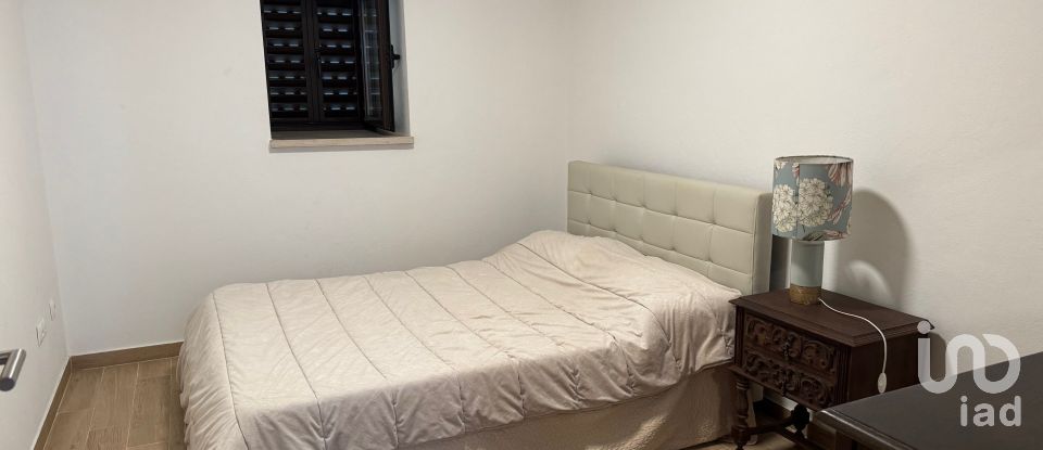 House T4 in Vila Facaia of 479 m²