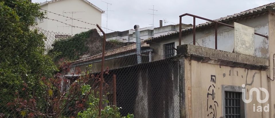 Terrain à bâtir à Torres Novas (Santa Maria, Salvador e Santiago) de 433 m²