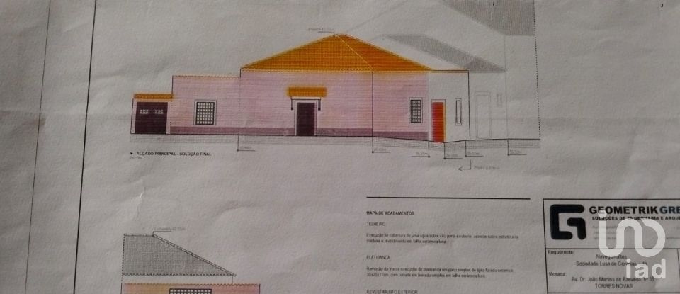Terrain à bâtir à Torres Novas (Santa Maria, Salvador e Santiago) de 433 m²
