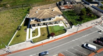 Maison T4 à Oliveira do Bairro de 457 m²
