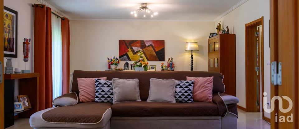 Maison T4 à Oliveira do Bairro de 457 m²