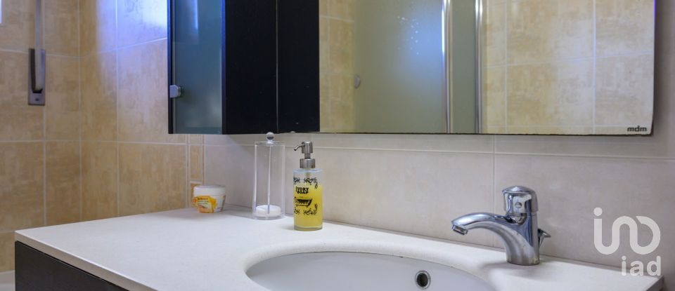 Maison T4 à Oliveira do Bairro de 457 m²