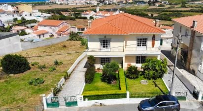House T3 in Lourinhã e Atalaia of 152 m²