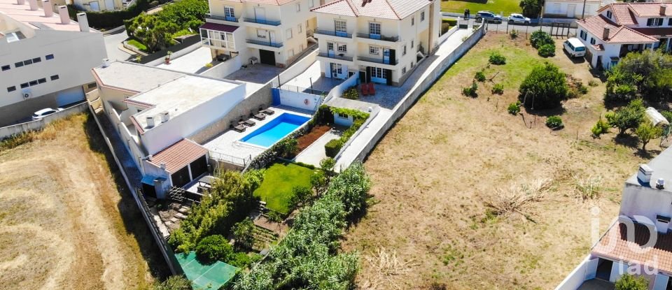 House T3 in Lourinhã e Atalaia of 152 m²