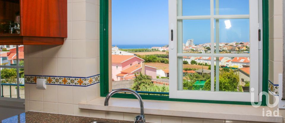 House T3 in Lourinhã e Atalaia of 152 m²