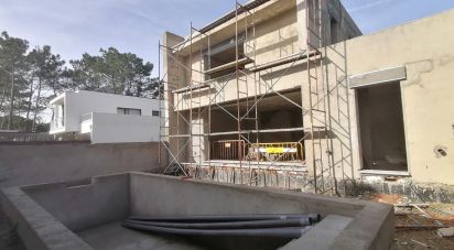 Moradia T4 em Sesimbra (Castelo) de 180 m²