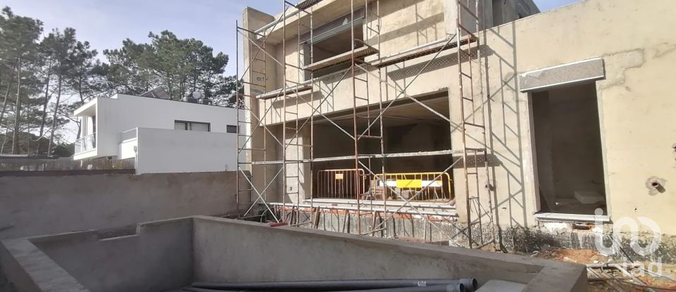 Moradia T4 em Sesimbra (Castelo) de 180 m²