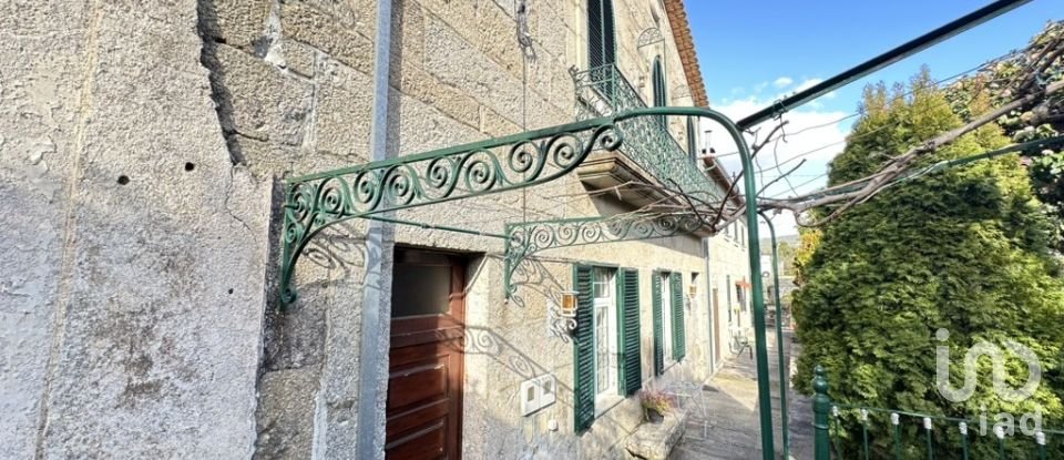 Maison T0 à Moimenta da Serra e Vinhó de 360 m²