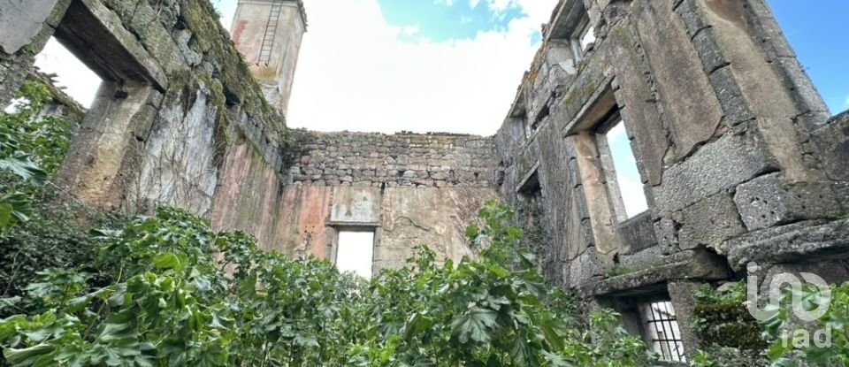 Maison T0 à Moimenta da Serra e Vinhó de 360 m²