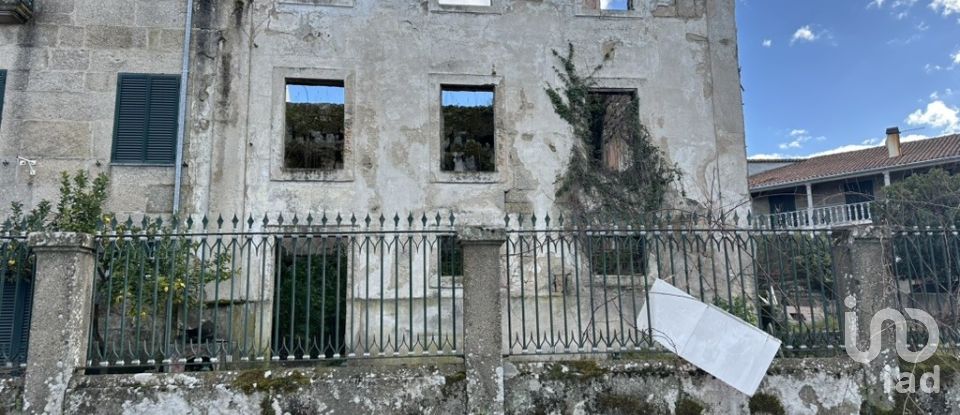 Maison T0 à Moimenta da Serra e Vinhó de 360 m²