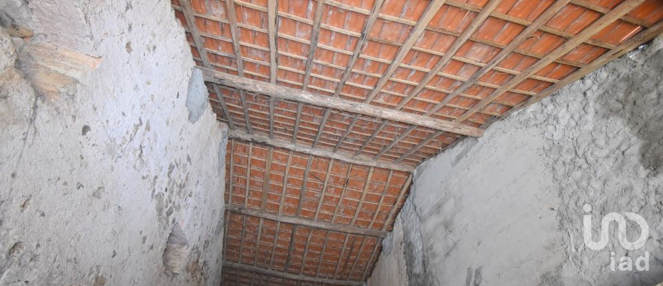 Comércio diverso em São Miguel, Santa Eufémia e Rabaçal de 470 m²