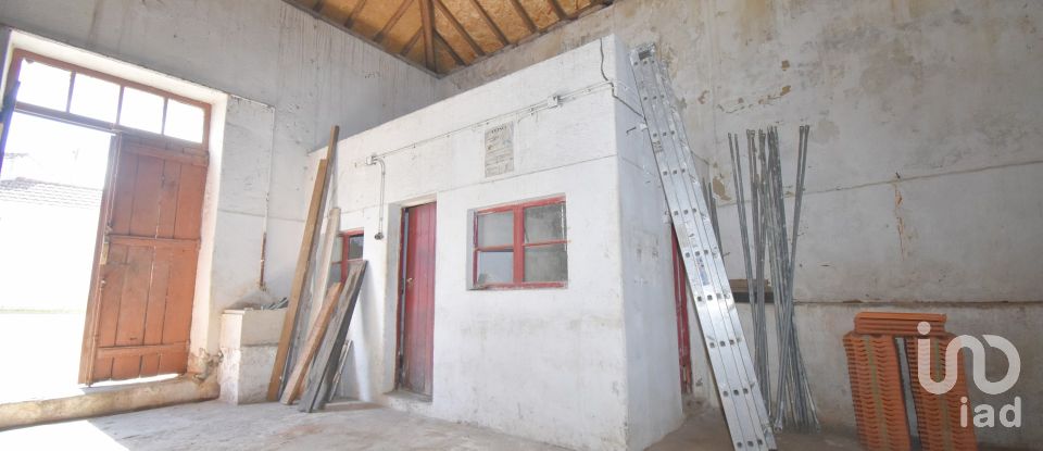 Comércio diverso em São Miguel, Santa Eufémia e Rabaçal de 470 m²