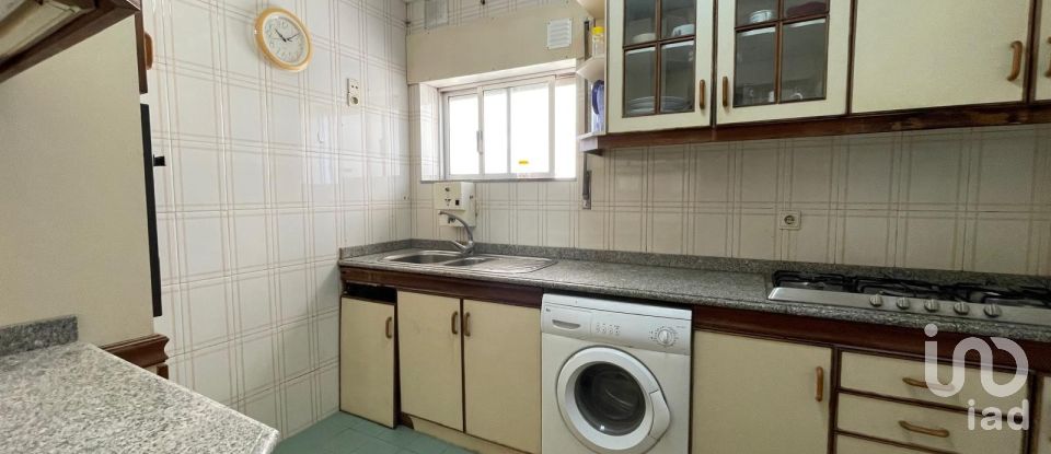 Apartment T3 in Barcelos, Vila Boa e Vila Frescainha (São Martinho e São Pedro) of 100 m²