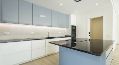 Maison T3 à Mexilhoeira Grande de 237 m²