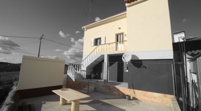 House T2 in Rio de Moinhos of 94 m²