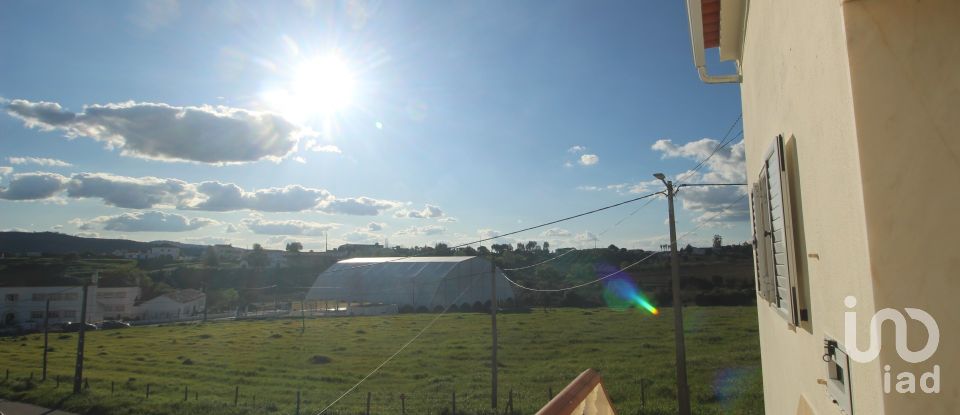 House T2 in Rio de Moinhos of 94 m²