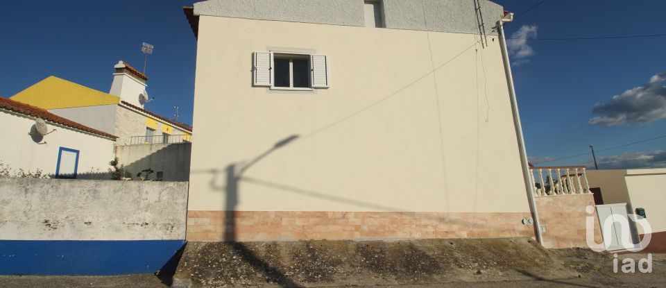 House T2 in Rio de Moinhos of 94 m²