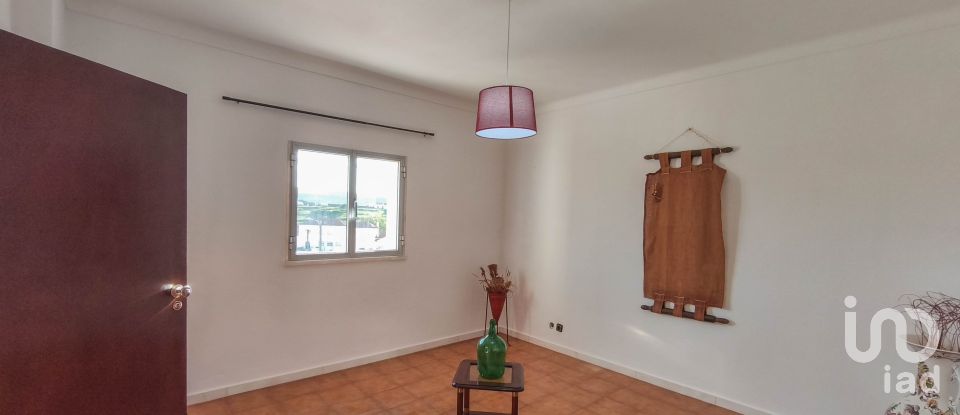 House T2 in Rio de Moinhos of 94 m²