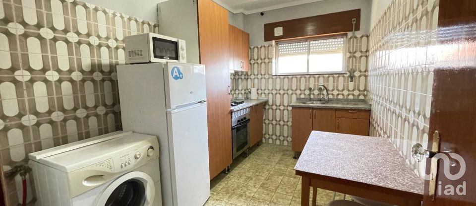 Apartment T3 in Barcelos, Vila Boa e Vila Frescainha (São Martinho e São Pedro) of 96 m²