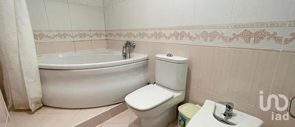 Apartment T3 in Barcelos, Vila Boa e Vila Frescainha (São Martinho e São Pedro) of 96 m²