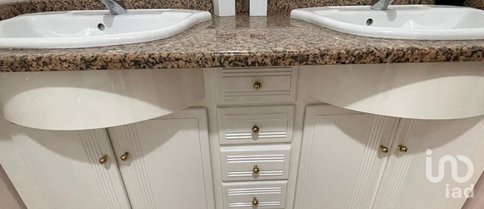 Apartment T3 in Barcelos, Vila Boa e Vila Frescainha (São Martinho e São Pedro) of 96 m²