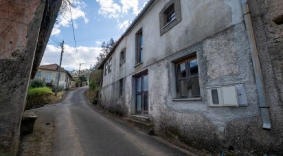 Maison T3 à Espinho de 223 m²