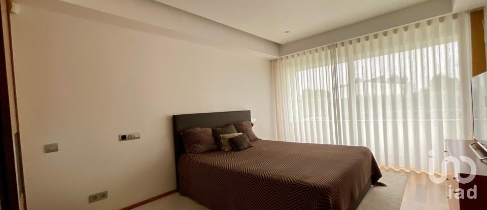 Lodge T4 in Arcozelo of 259 m²