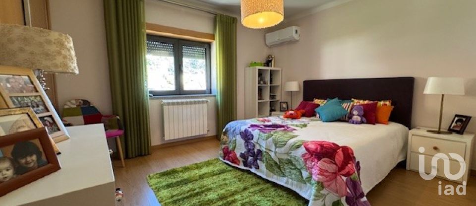 Village house T4 in Troviscal of 359 m²