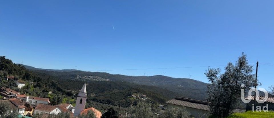 Village house T4 in Troviscal of 359 m²