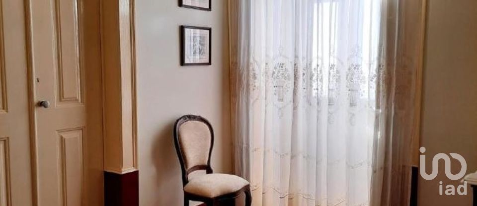 House T10 in Louriçal of 1,000 m²