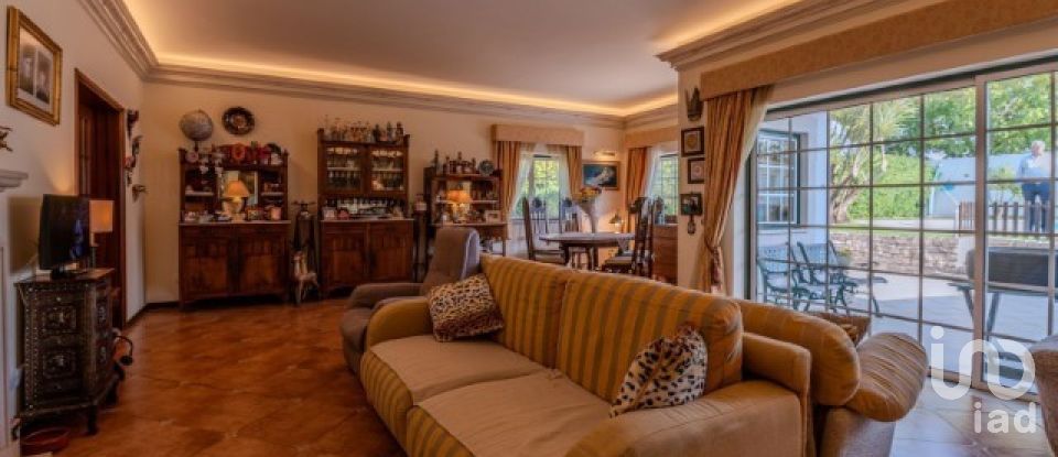 House T10 in Louriçal of 1,000 m²