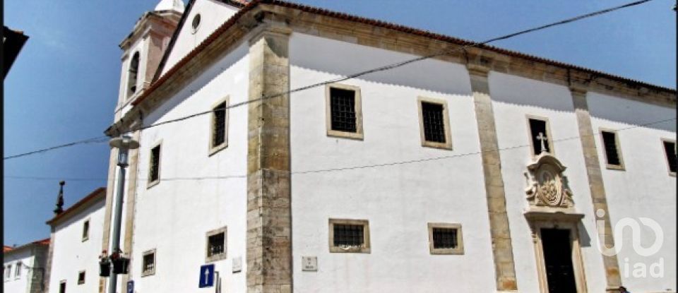 House T10 in Louriçal of 1,000 m²