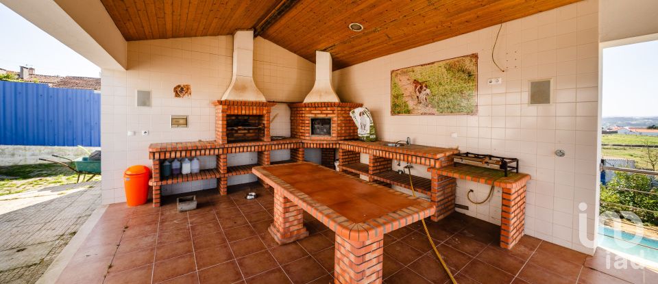 Quinta T4 em Salir de Matos de 483 m²