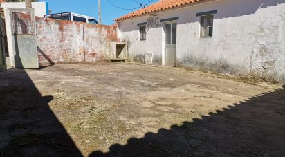 Maison T3 à São Pedro da Cadeira de 117 m²