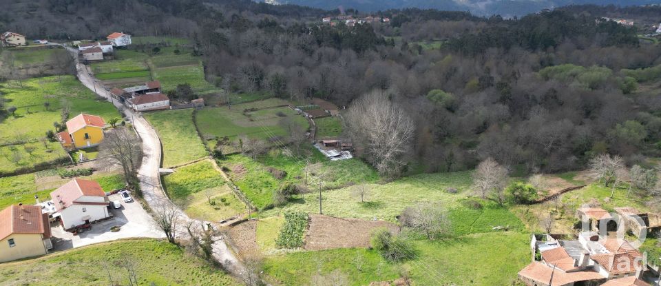 Terreno urbano em Espinhal de 1 640 m²