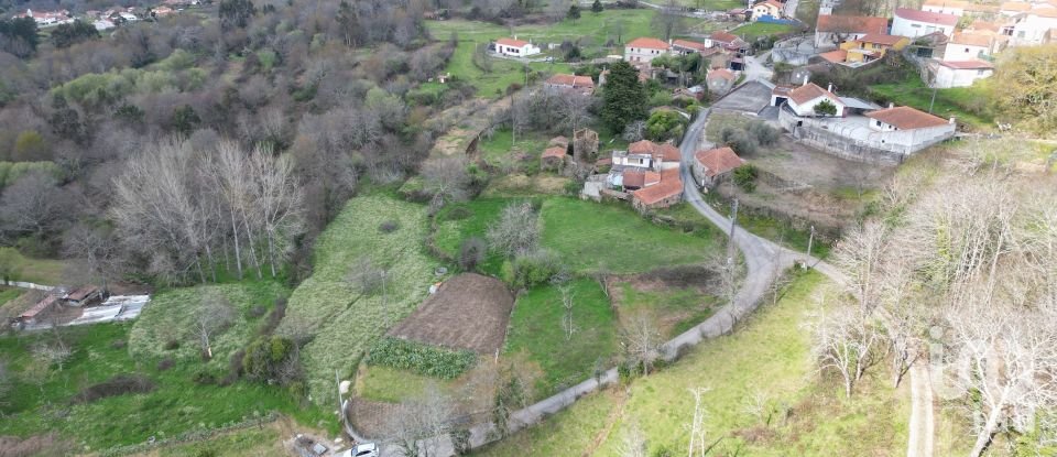 Terreno urbano em Espinhal de 1 640 m²