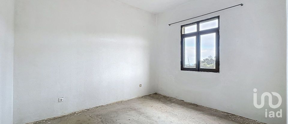 House T2 in Santana of 2,890 m²