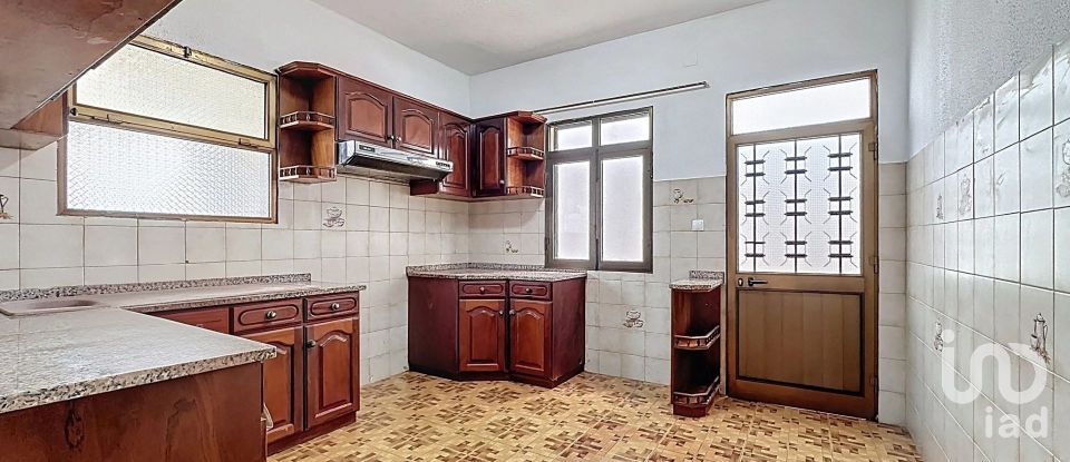 House T2 in Santana of 2,890 m²