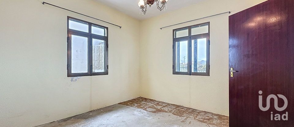 House T2 in Santana of 2,890 m²