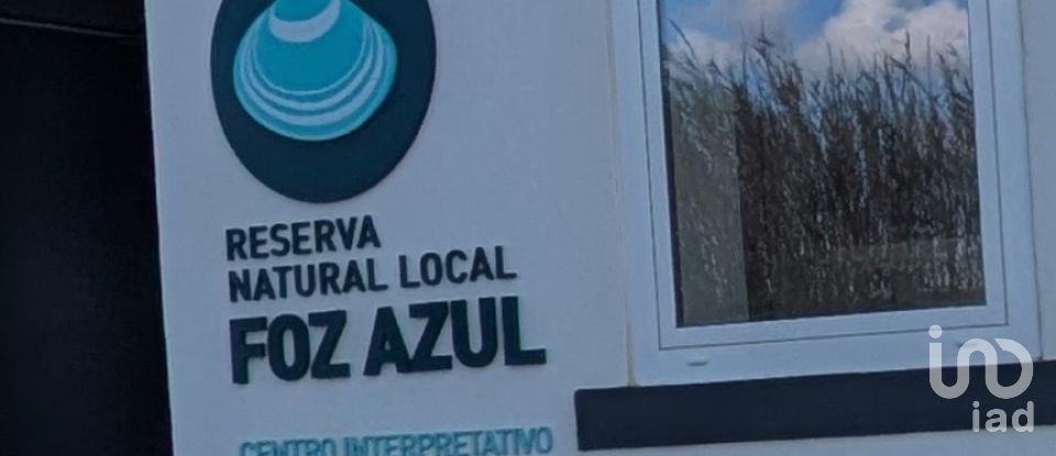 Terreno urbano em São Pedro da Cadeira de 557 m²