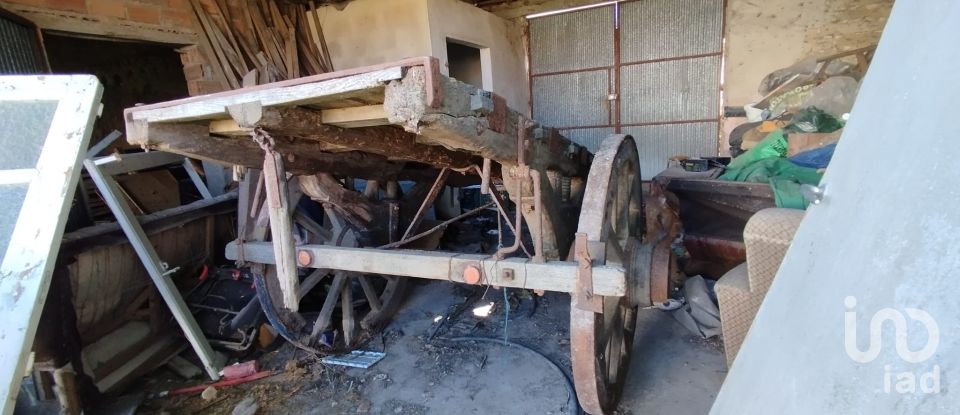 Moradia T2 em Arrouquelas de 400 m²